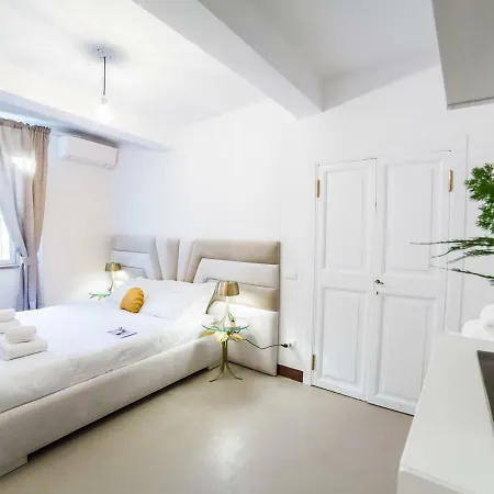 Rent In Gaia Roma