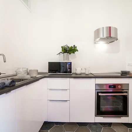Rent In Gaia Roma